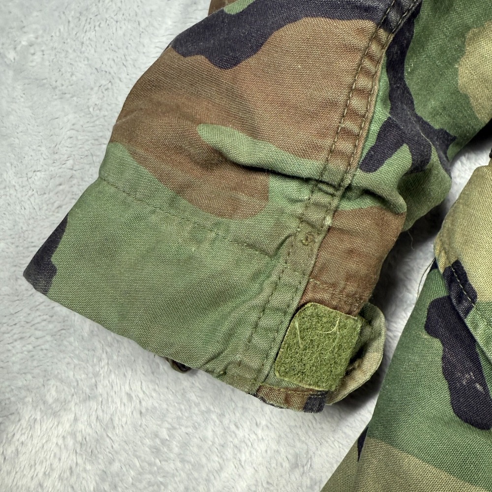 Vintage Army Camo Coat Jacket Cold Weather Small Long Woodland Distressed FLAW - Picture 10 of 16